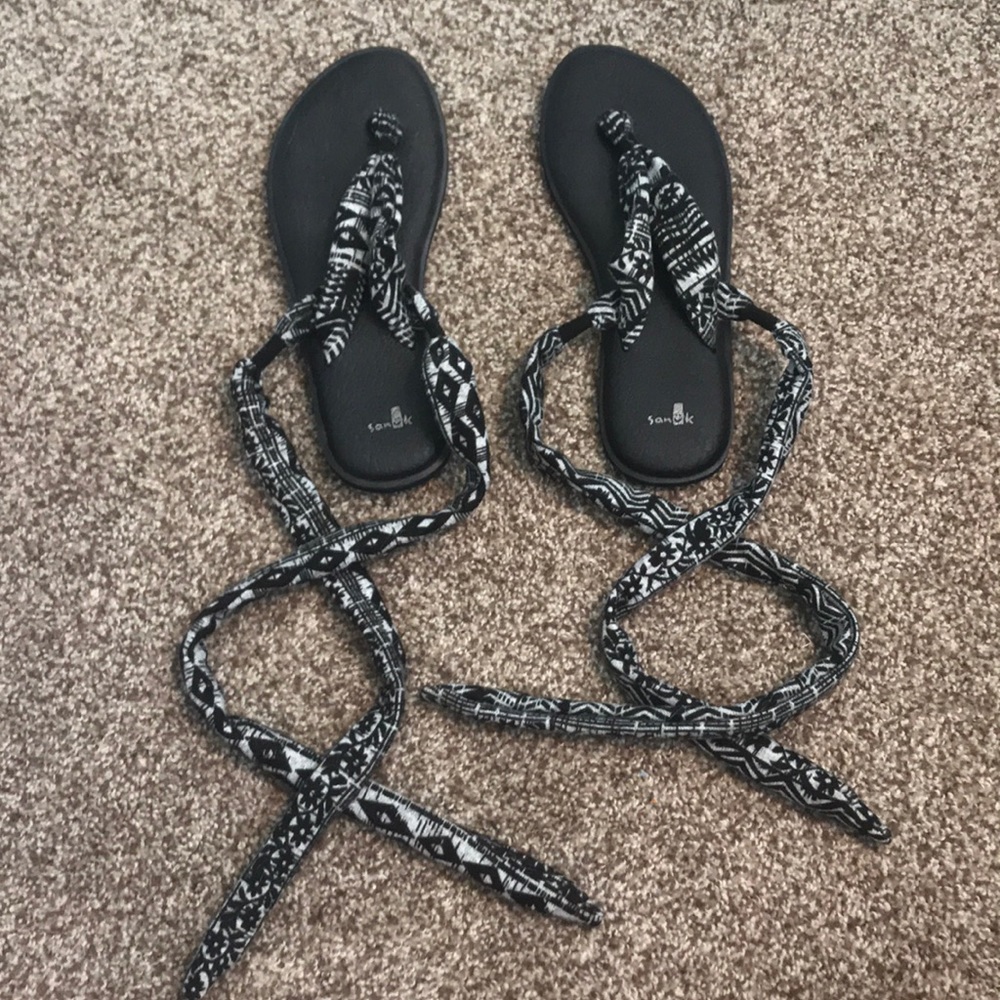Tie Up Sanuk Sandals